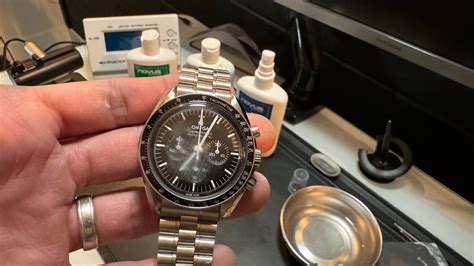 How to Polish a Hesalite or Acrylic Watch Crystal.